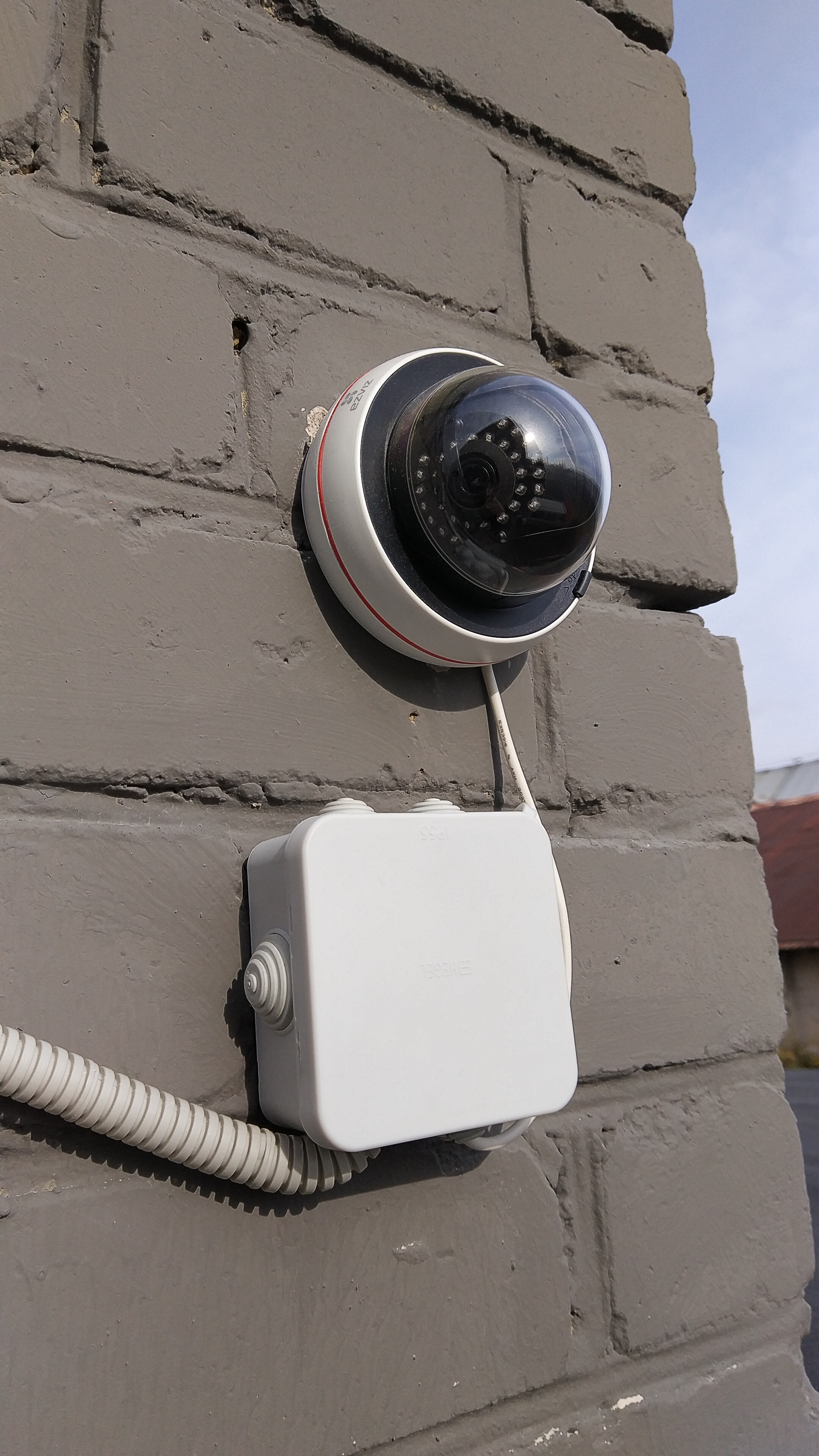 Монтаж системы видеонаблюдения в автосервисе car-точка